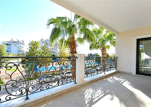 Современная меблированная квартира 2+1 в центре Алании