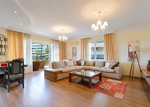 Светлая 2+1 квартира в развитом жилом комплексе в районе Тосмур