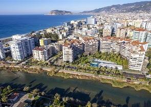 Светлая 2+1 квартира в развитом жилом комплексе в районе Тосмур