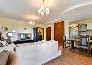 Светлая 2+1 квартира в развитом жилом комплексе в районе Тосмур