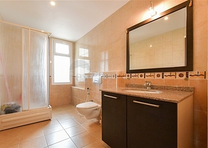 Светлая 2+1 квартира в развитом жилом комплексе в районе Тосмур