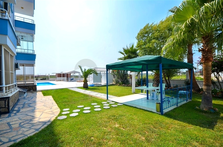 Светлая квартира с террасой и инфраструктурой для комфортной жизни