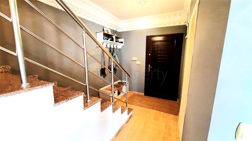 Светлая квартира с террасой и инфраструктурой для комфортной жизни