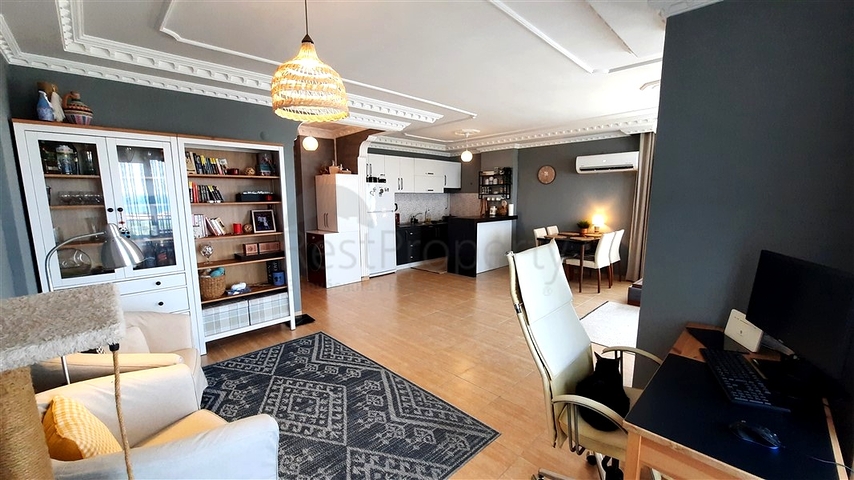 Светлая квартира с террасой и инфраструктурой для комфортной жизни