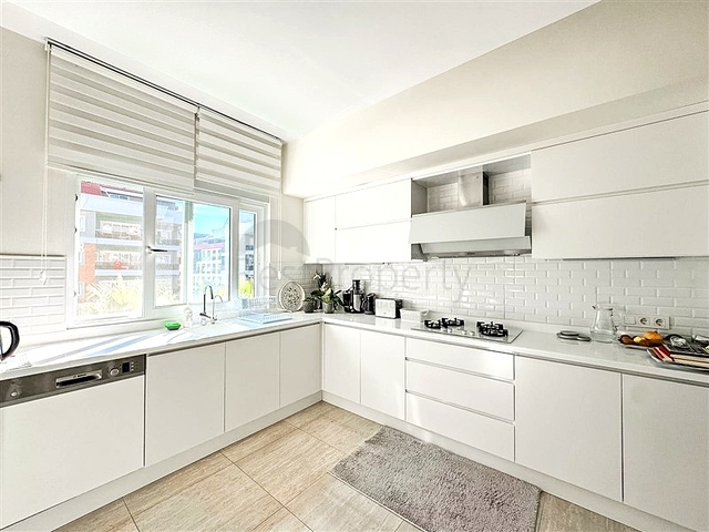 Просторная квартира 4+1 с отдельной кухней для комфортной жизни