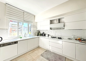 Просторная квартира 4+1 с отдельной кухней для комфортной жизни