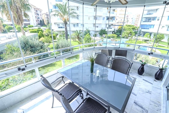 Квартира 3+1 с развитой инфраструктурой комплекса в районе Тосмур