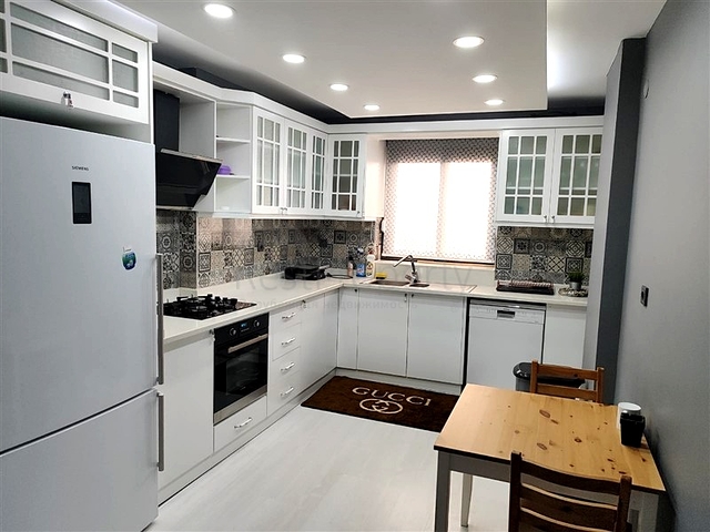 Квартира 3+1 с мебелью и полной комплектацией в районе Клеопатра