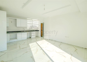 Квартира 1+1 с балконом и инфраструктурой в районе Махмутлар