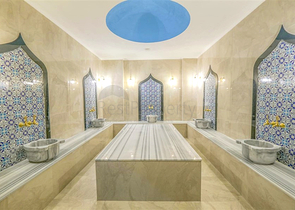 Квартира 1+1 с балконом и инфраструктурой в районе Махмутлар