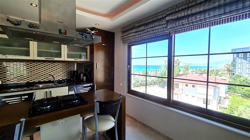 Квартира 2+1 с бассейнами и инфраструктурой комплекса в районе Кестель