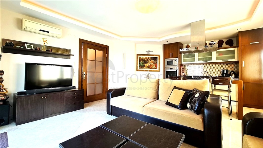 Квартира 2+1 с бассейнами и инфраструктурой комплекса в районе Кестель