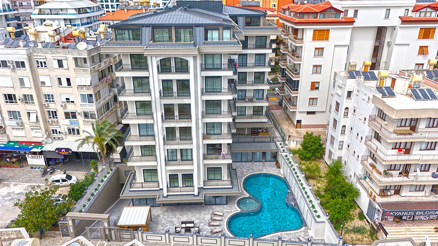 Пентхаус 2+2 с террасой и инфраструктурой комплекса в районе Клеопатра