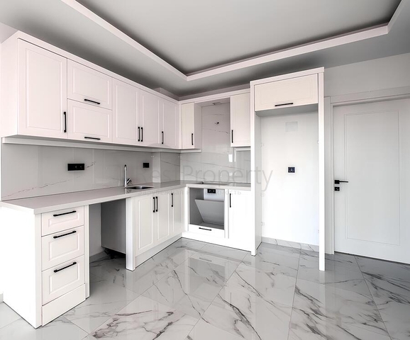 Пентхаус 2+2 с террасой и инфраструктурой комплекса в районе Клеопатра