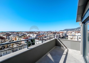 Пентхаус 2+2 с террасой и инфраструктурой комплекса в районе Клеопатра