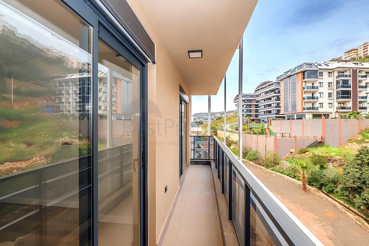 Квартира 1+1 с инфраструктурой комплекса в районе Клеопатра