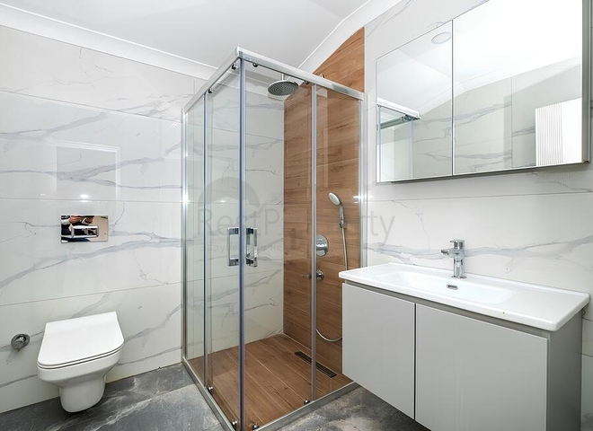 Пентхаус 3+1 с террасой и инфраструктурой в районе Клеопатра