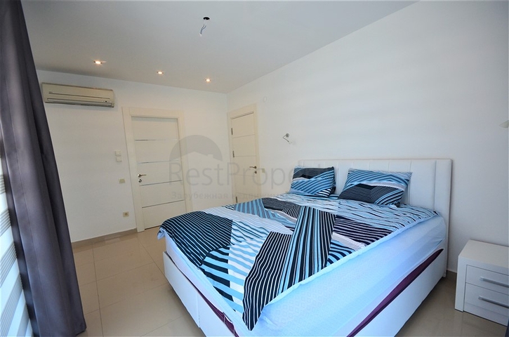 Пентхаус 3+1 с террасой и инфраструктурой комплекса в районе Тосмур