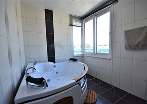 Пентхаус 3+1 с террасой и инфраструктурой комплекса в районе Тосмур