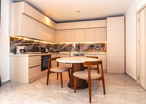 Квартира 2+1 с богатой инфраструктурой в районе Аланья Центр