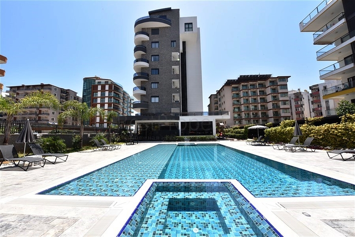 Пентхаус 3+1 с террасой и полной инфраструктурой в районе Оба