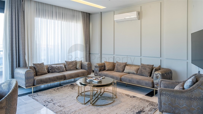 Пентхаус 3+1 с террасой и полной инфраструктурой в районе Оба