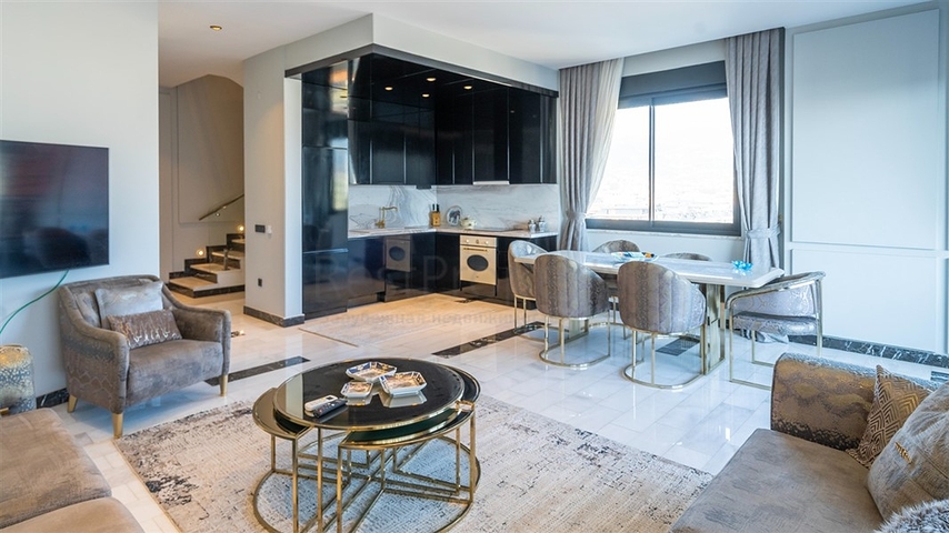 Пентхаус 3+1 с террасой и полной инфраструктурой в районе Оба