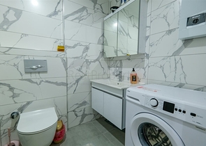 Уютная 1+1 в современном жилом комплексе Каргыджака с развитой внутренней инфраструктурой