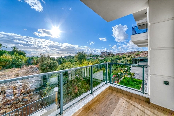 Уютная квартира 1+1 в районе Кестель с современной инфраструктурой