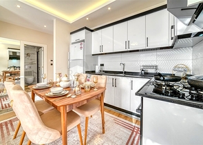 Уютная квартира 1+1 в районе Кестель с современной инфраструктурой