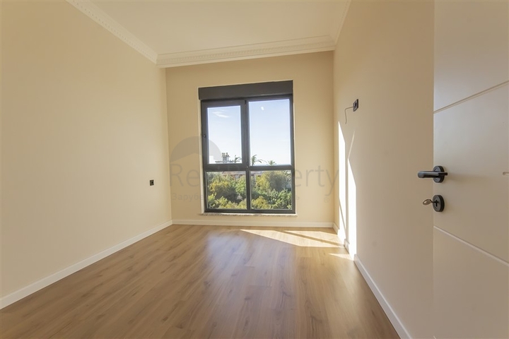 Современная квартира 1+1 в районе Кестель в новом доме