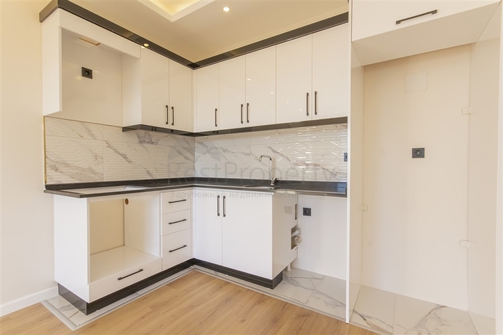 Современная квартира 1+1 в районе Кестель в новом доме