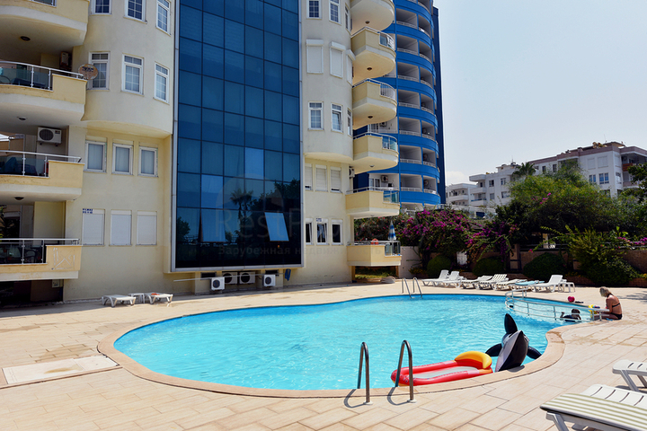 Просторная квартира 3+1 в районе Тосмур в 50 метрах от моря