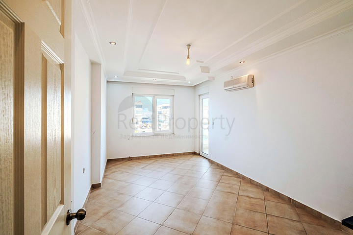 Просторная квартира 3+1 в районе Тосмур в 50 метрах от моря