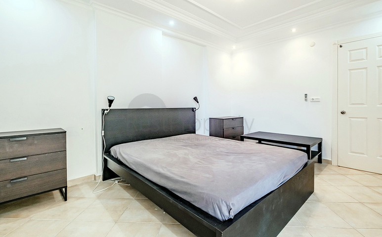 Просторная квартира 3+1 в районе Тосмур в 50 метрах от моря