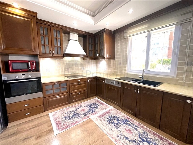 Просторная квартира 2+1 в районе Махмутлар в 50 метрах от моря