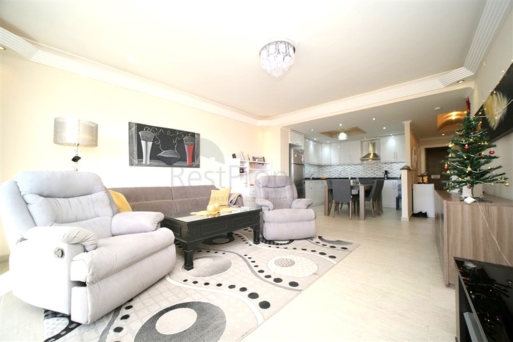 Просторная 2+1 в Махмутларе рядом с центром и морем