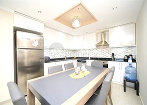 Просторная 2+1 в Махмутларе рядом с центром и морем