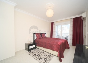 Просторная 2+1 в Махмутларе рядом с центром и морем