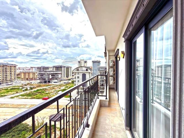 Современная квартира 2+1 в районе Махмутлар