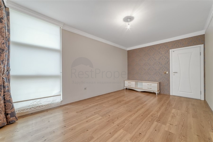 Просторная квартира 3+1 с отдельной кухней в районе Оба