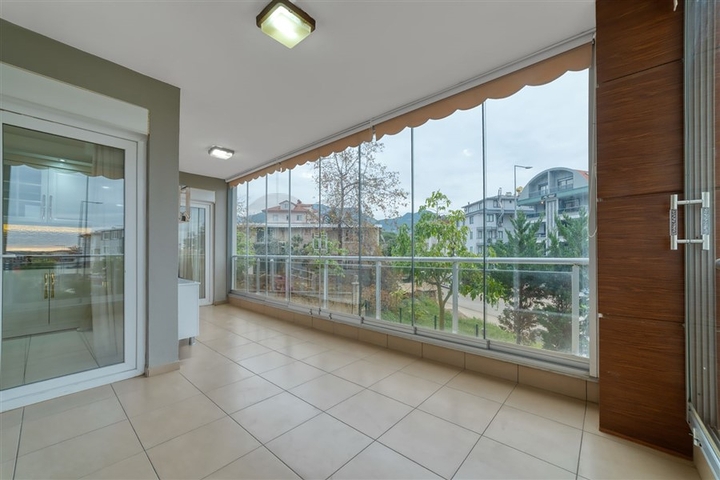 Просторная квартира 3+1 с отдельной кухней в районе Оба