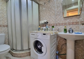 Уютная квартира 1+1 в районе Аланья с бассейном и сауной