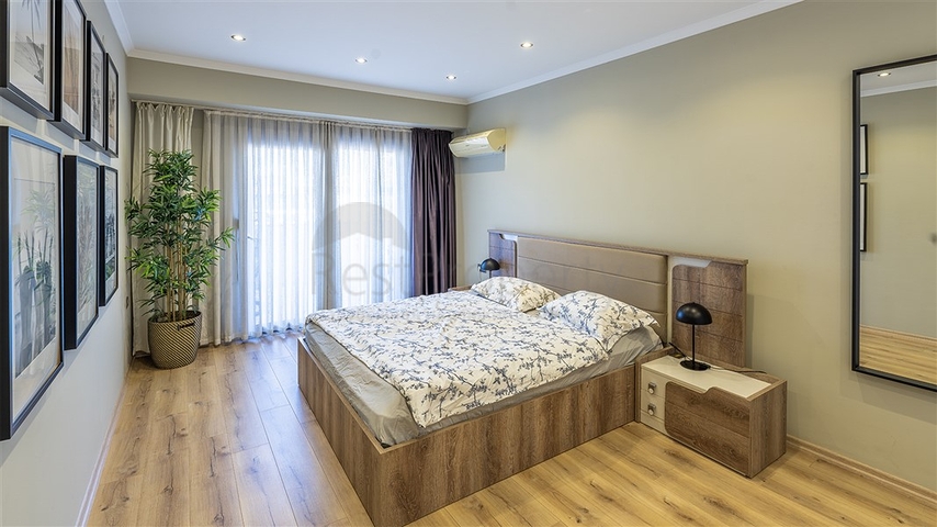 Двухуровневый пентхаус 4+1 в районе Оба с террасой и полной инфраструктурой