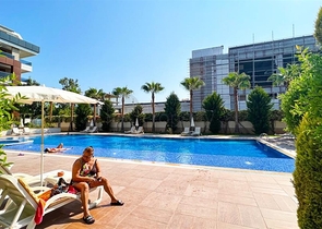 Двухуровневый пентхаус 4+1 в районе Оба с террасой и полной инфраструктурой