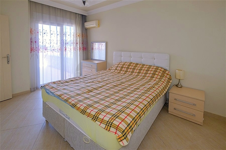 Пентхаус 4+1 с террасой в районе Джикджилли