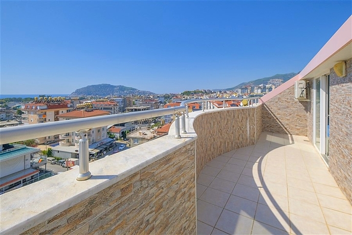 Пентхаус 4+1 с террасой в районе Джикджилли