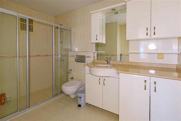 Пентхаус 4+1 с террасой в районе Джикджилли