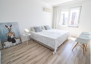 Просторная квартира 3+1 в районе Оба с террасой и развитой инфраструктурой