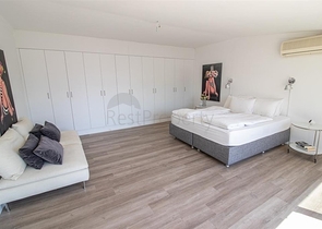 Просторная квартира 3+1 в районе Оба с террасой и развитой инфраструктурой